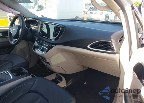 2024 Chrysler Pacifica Touring L from USA, damaged, VIN 2C4RC1BG3RR162190